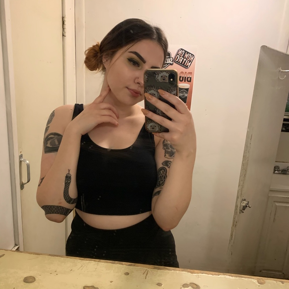 Meet your Posher, Alexandra